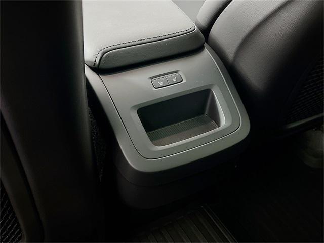 new 2025 Volvo XC60 car, priced at $51,535