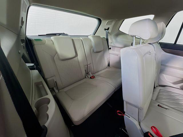 new 2026 Volkswagen Atlas car, priced at $57,804