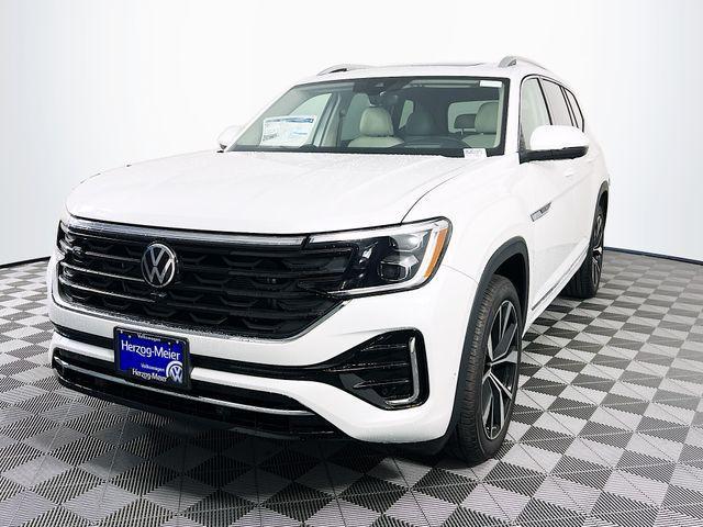 new 2026 Volkswagen Atlas car, priced at $57,804