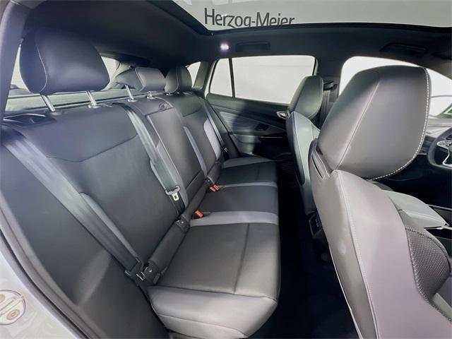 new 2025 Volkswagen ID.4 car, priced at $60,236