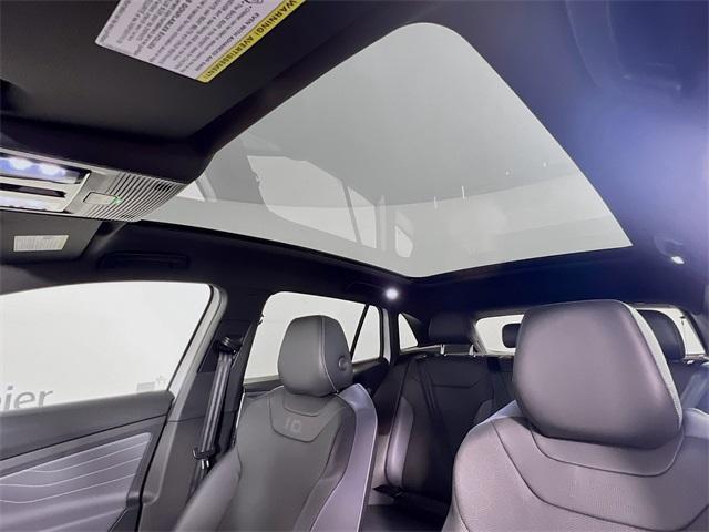 new 2025 Volkswagen ID.4 car, priced at $60,236