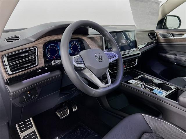 new 2025 Volkswagen Atlas car, priced at $56,244