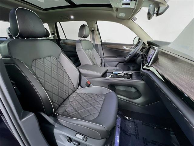 new 2025 Volkswagen Atlas car, priced at $56,244