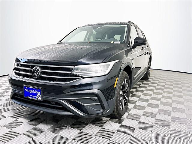 new 2024 Volkswagen Tiguan car, priced at $32,508