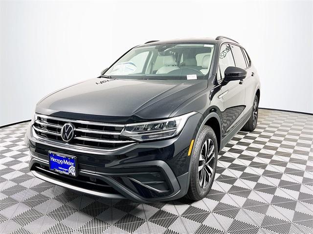 new 2024 Volkswagen Tiguan car, priced at $32,508