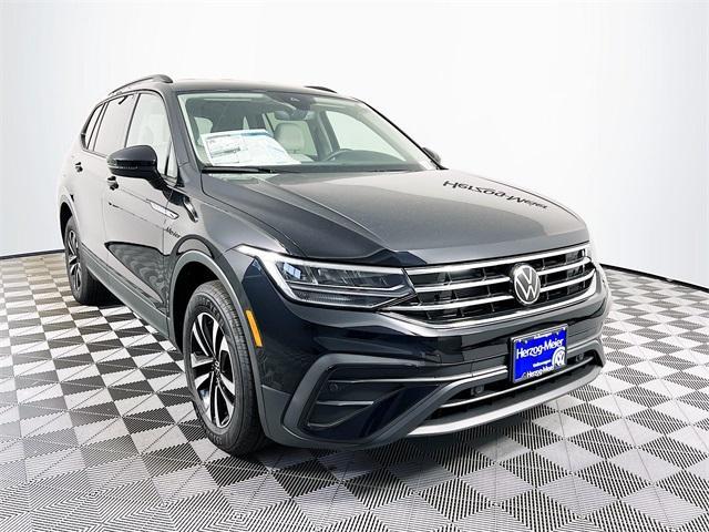 new 2024 Volkswagen Tiguan car, priced at $32,508