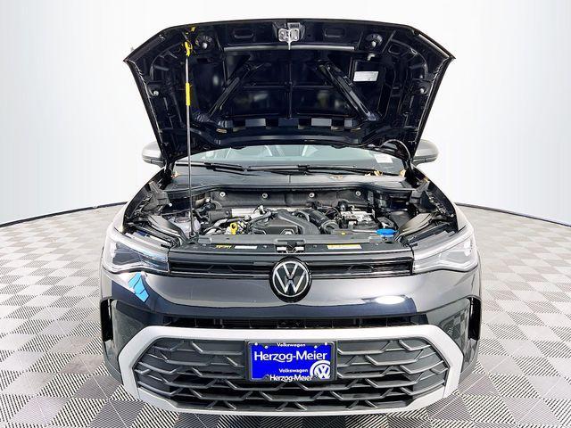 new 2025 Volkswagen Taos car, priced at $29,321