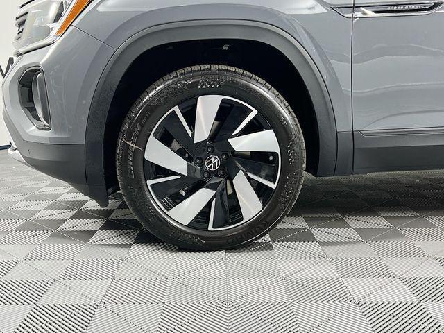 new 2025 Volkswagen Atlas Cross Sport car, priced at $46,111
