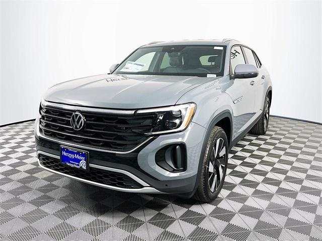 new 2025 Volkswagen Atlas Cross Sport car, priced at $46,111