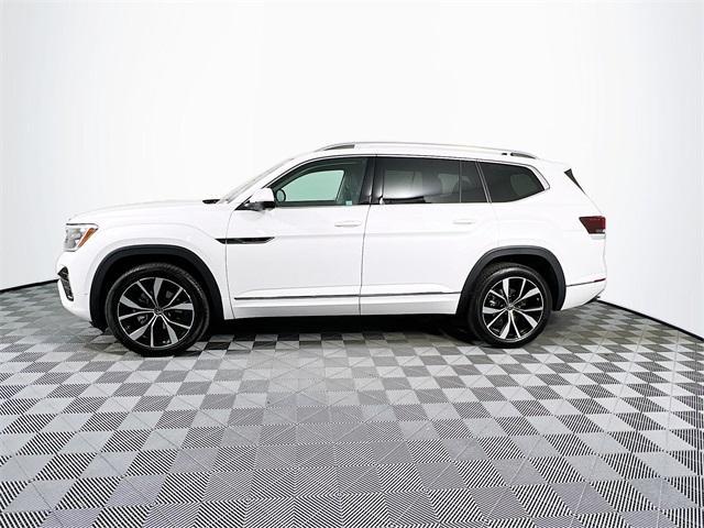 new 2025 Volkswagen Atlas car, priced at $57,394