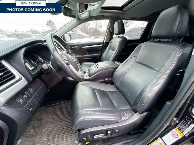used 2019 Toyota Highlander car, priced at $25,988