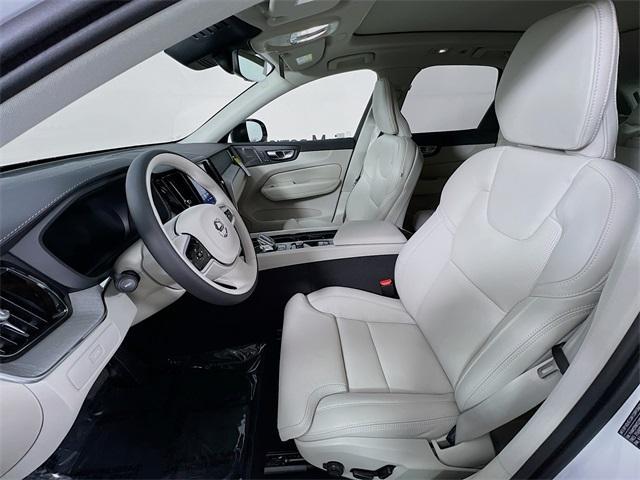 new 2025 Volvo XC60 car, priced at $60,660