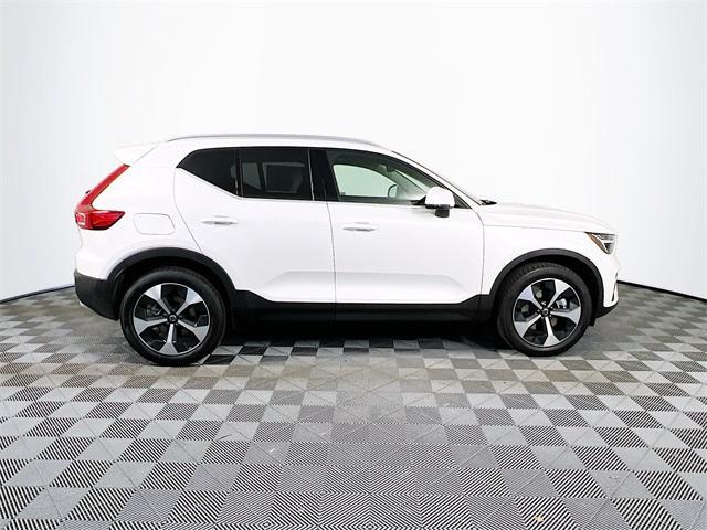 new 2025 Volvo XC40 car, priced at $46,035
