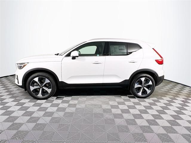 new 2025 Volvo XC40 car, priced at $46,035