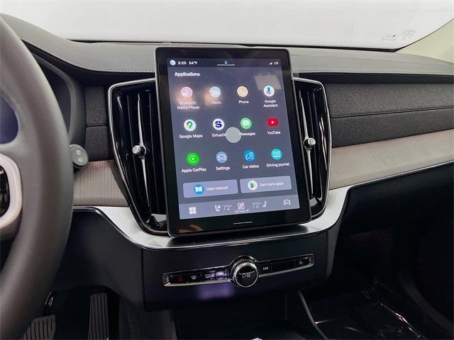 new 2025 Volvo XC90 car, priced at $73,995