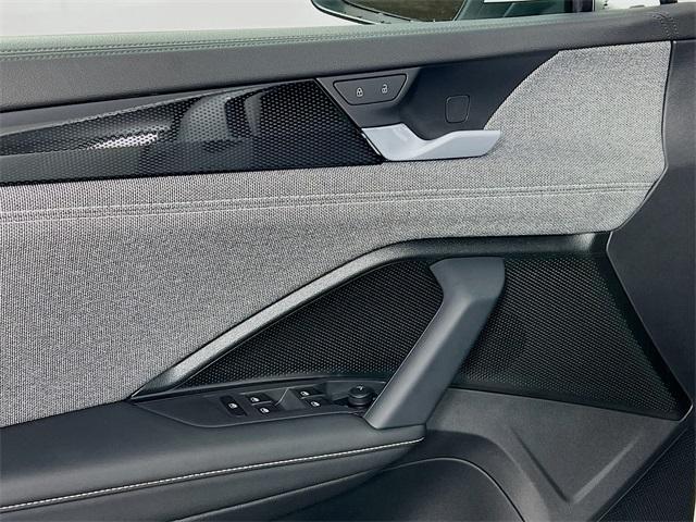 new 2025 Volkswagen Tiguan car, priced at $33,877