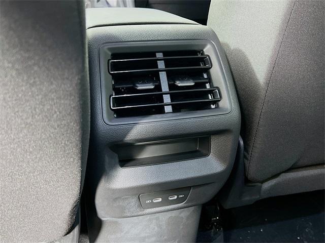 new 2025 Volkswagen Tiguan car, priced at $33,877