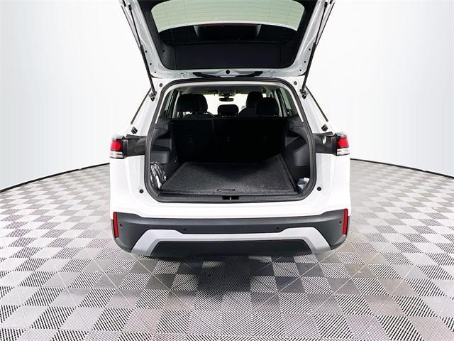 new 2025 Volkswagen Tiguan car, priced at $33,877