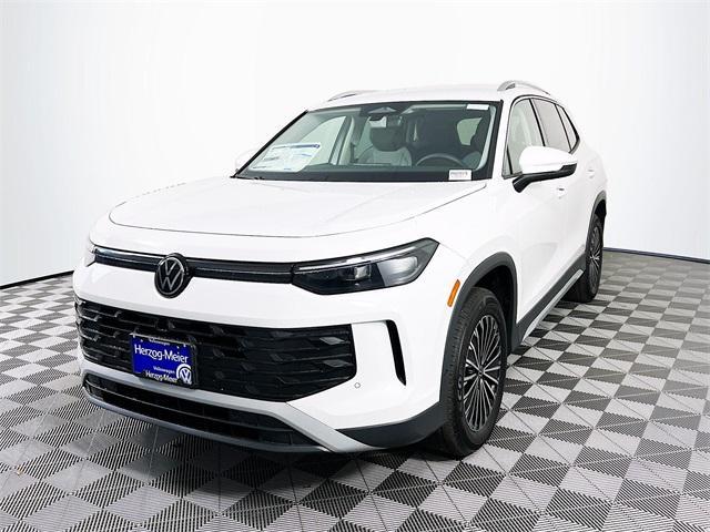 new 2025 Volkswagen Tiguan car, priced at $33,877