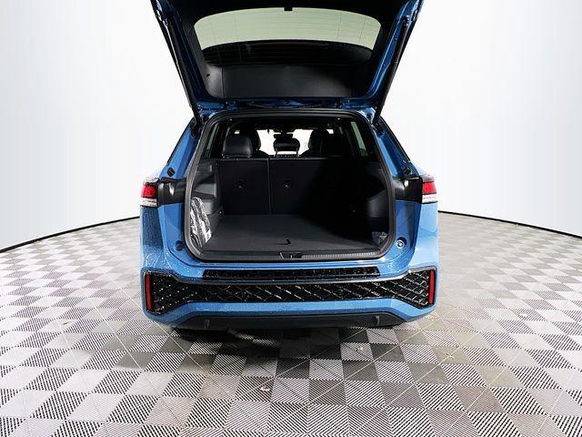 new 2025 Volkswagen Tiguan car, priced at $40,671