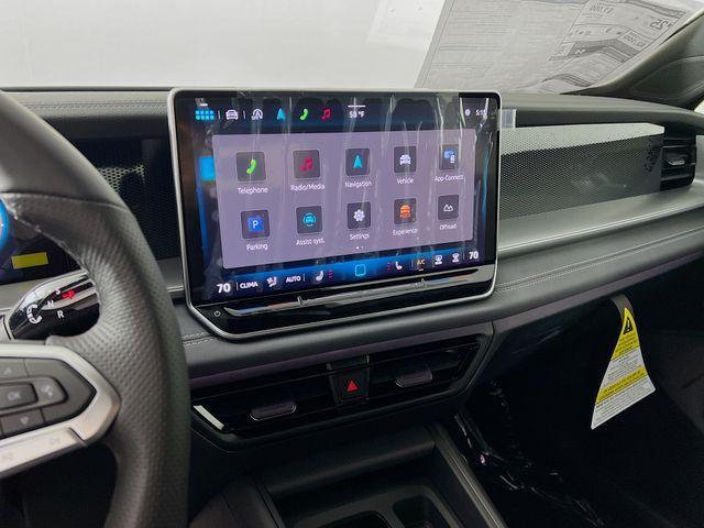 new 2025 Volkswagen Tiguan car, priced at $40,671