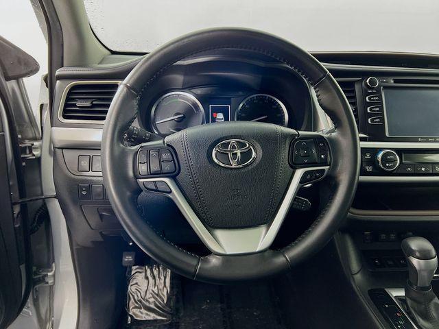 used 2019 Toyota Highlander Hybrid car, priced at $26,488