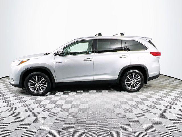 used 2019 Toyota Highlander Hybrid car, priced at $26,488