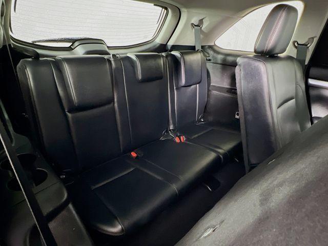 used 2019 Toyota Highlander Hybrid car, priced at $26,488