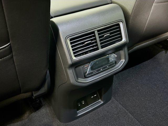 new 2026 Volkswagen Atlas car, priced at $48,645