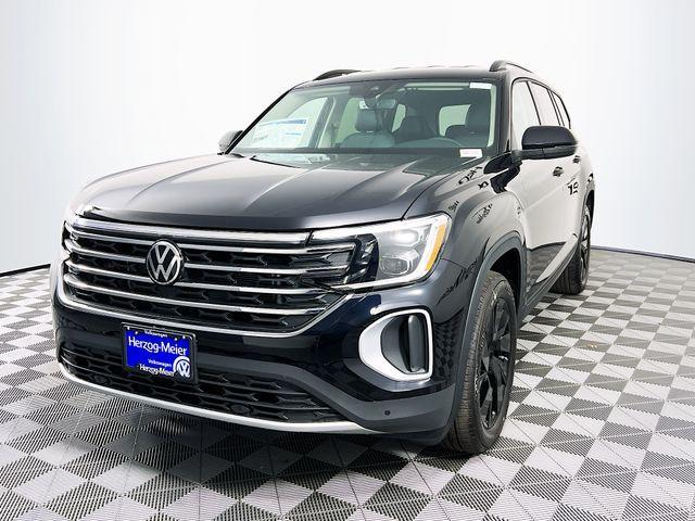 new 2026 Volkswagen Atlas car, priced at $48,645