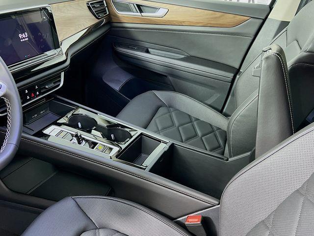 new 2026 Volkswagen Atlas car, priced at $48,645