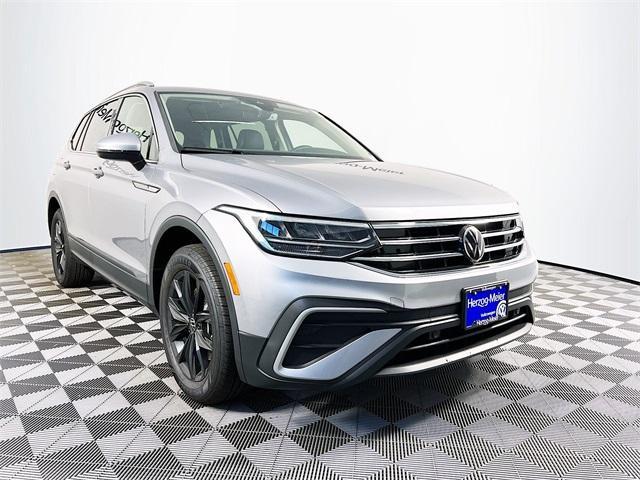 new 2024 Volkswagen Tiguan car, priced at $36,183