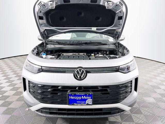 new 2025 Volkswagen Tiguan car, priced at $36,377