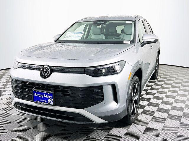 new 2025 Volkswagen Tiguan car, priced at $36,377