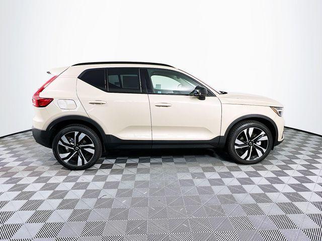 used 2025 Volvo XC40 car, priced at $44,025