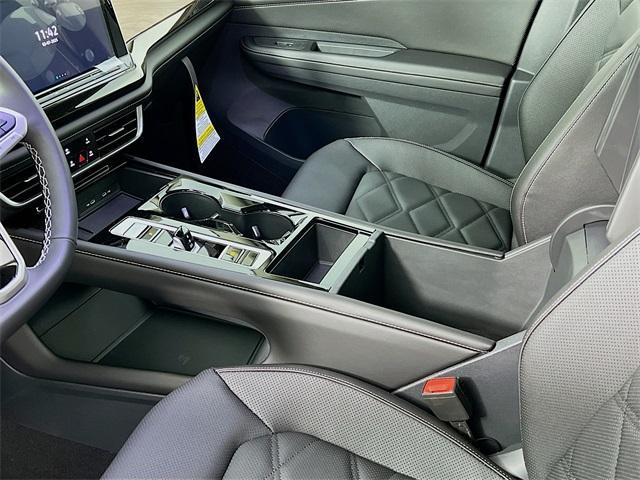 new 2025 Volkswagen Atlas car, priced at $46,665