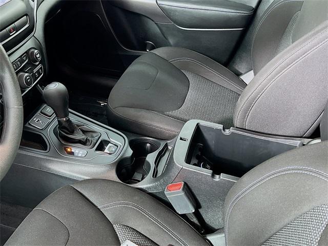 used 2020 Jeep Cherokee car, priced at $19,388
