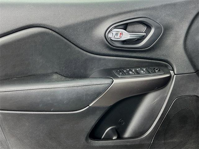 used 2020 Jeep Cherokee car, priced at $19,388