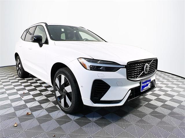 new 2025 Volvo XC60 Plug-In Hybrid car, priced at $67,425