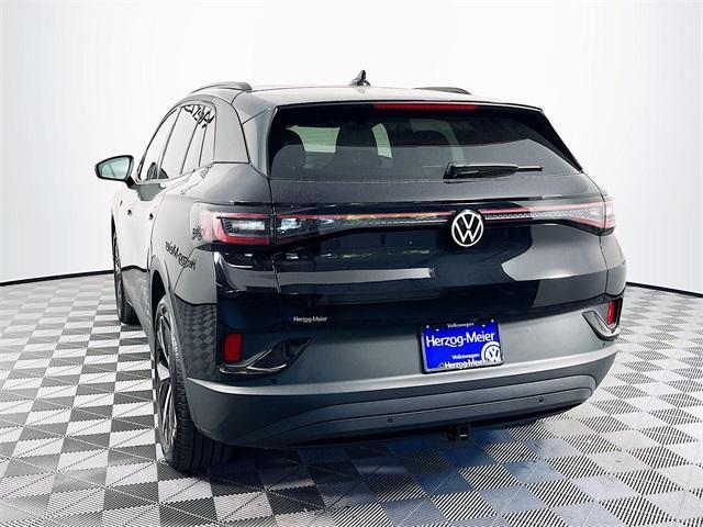 new 2025 Volkswagen ID.4 car, priced at $56,176