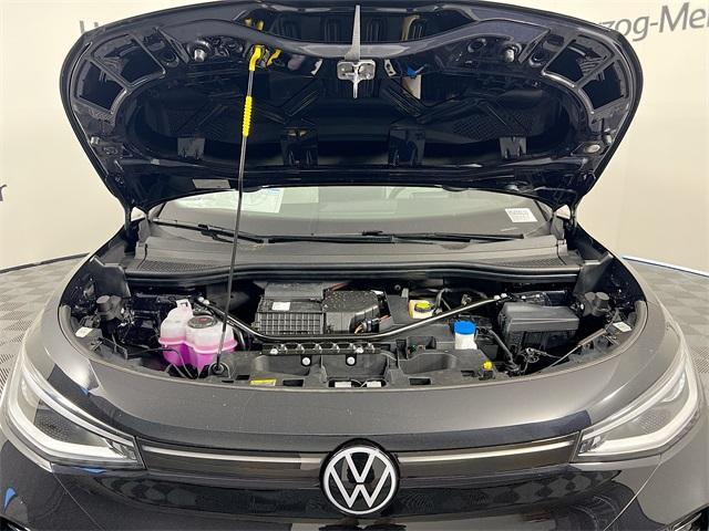 new 2025 Volkswagen ID.4 car, priced at $56,176