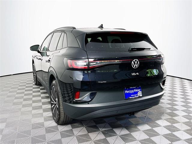 new 2025 Volkswagen ID.4 car, priced at $51,076
