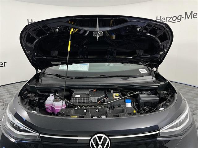 new 2025 Volkswagen ID.4 car, priced at $51,076