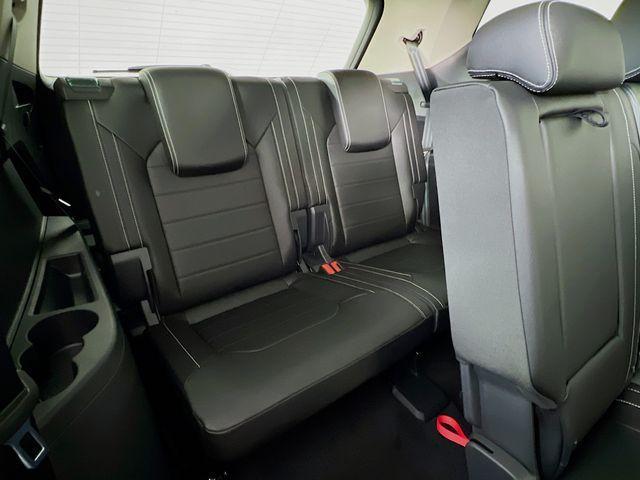 new 2026 Volkswagen Atlas car, priced at $52,339