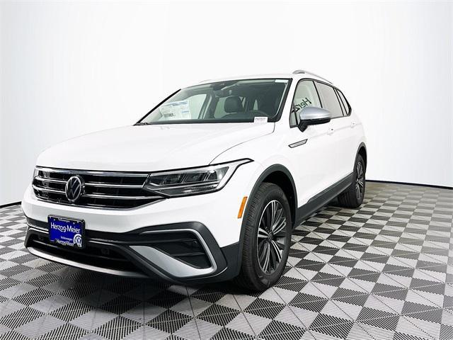 new 2024 Volkswagen Tiguan car, priced at $35,756