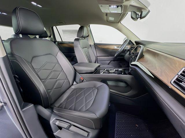 new 2025 Volkswagen Atlas car, priced at $46,787