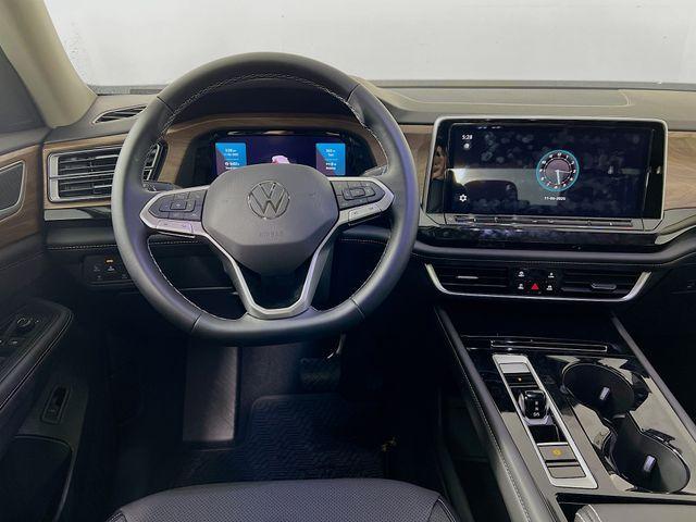 new 2025 Volkswagen Atlas car, priced at $46,787