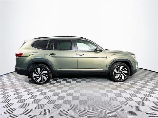 new 2025 Volkswagen Atlas car, priced at $47,662