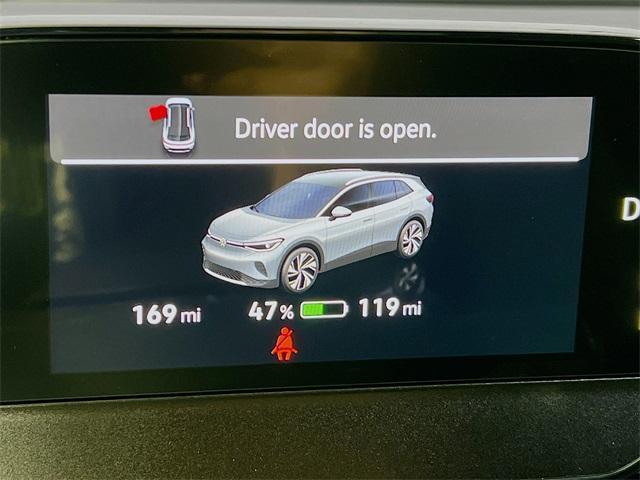new 2025 Volkswagen ID.4 car, priced at $51,076