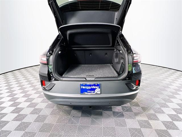 new 2025 Volkswagen ID.4 car, priced at $51,076